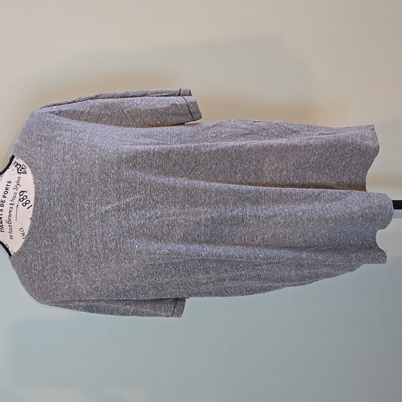 Grey Ugg Tee - Picture 1 of 6